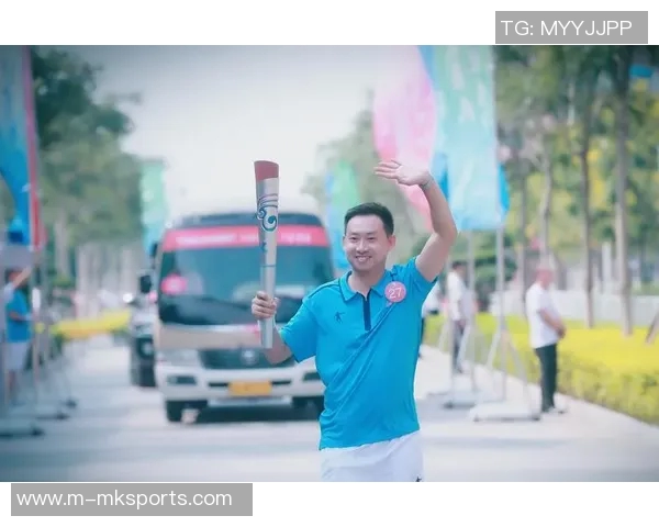 实时新闻刘军谈羽毛球生涯从青涩少年到竞技巅峰的心路历程